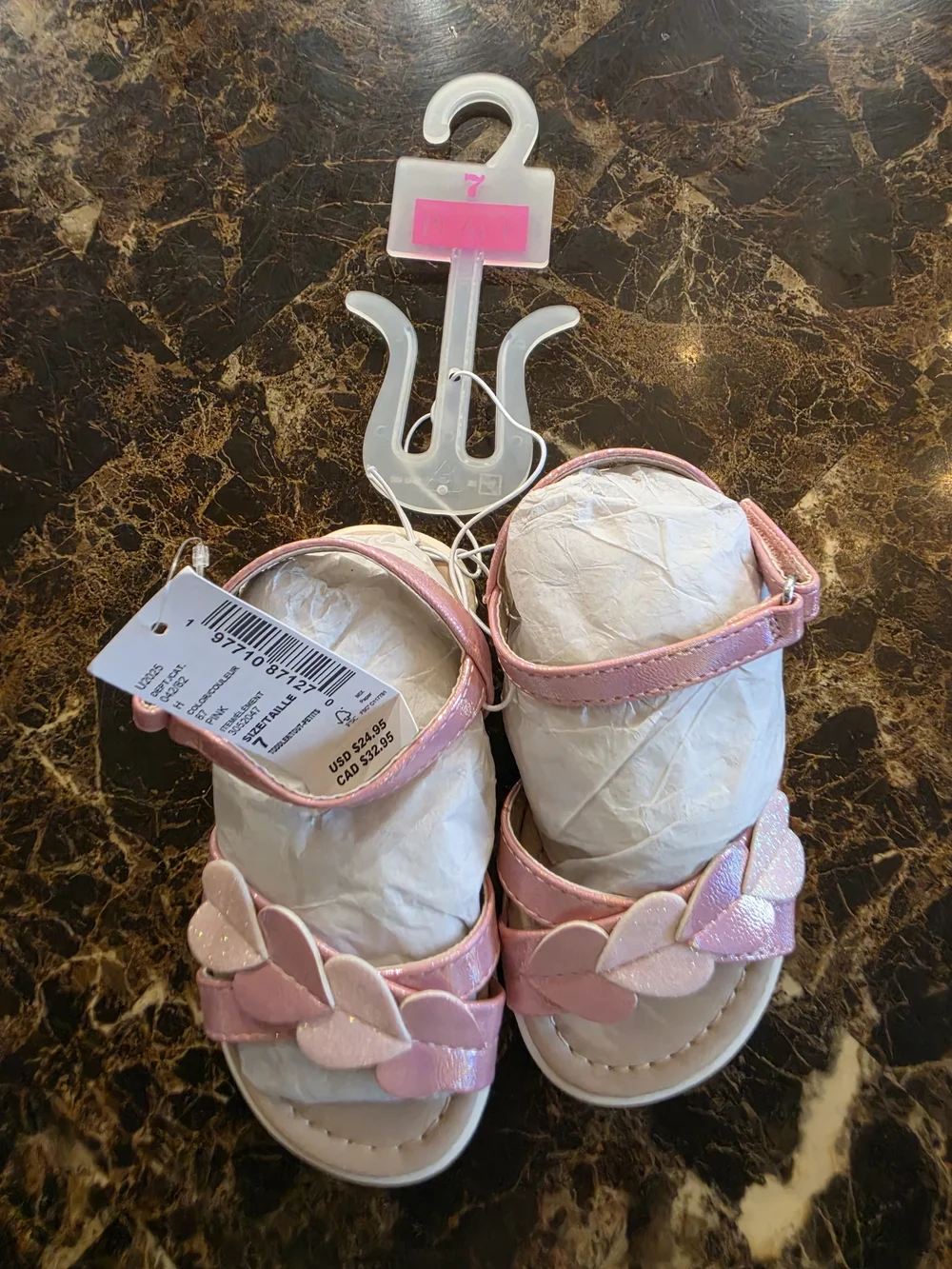 🔥 NWT The Children's Place Shimmery Pink Heart Strap Sandals (Size: 7c)